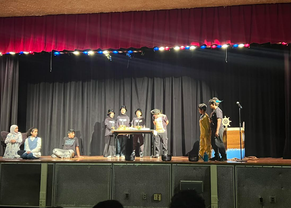 Students New to the United States Put on a Wonderful Play on The First Thanksgiving!